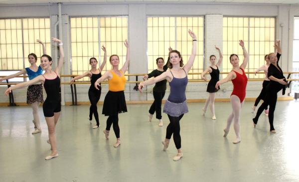 芭蕾進階班(1-2年)